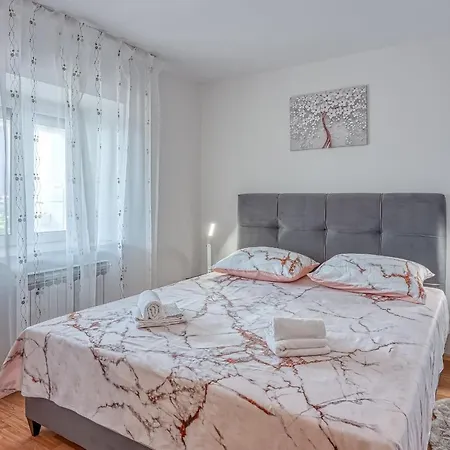Apartman Mia Kanfanar Exteriör bild
